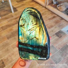 Charger l'image dans la galerie, Grosse Labradorite polie