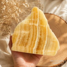 Cargar imagen en el visor de la galería, Bloc de calcite jaune polie / brute