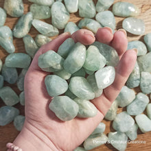 Load image into Gallery viewer, Pierre roulée Aigue marine