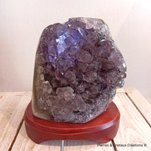 Charger l'image dans la galerie, Lampe veilleuse en Améthyste brute