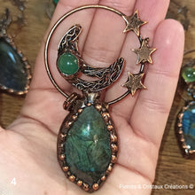 Cargar imagen en el visor de la galería, Pendentif Lune Labradorite