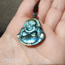 Charger l&#39;image dans la galerie, Collier Bouddha en Labradorite
