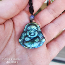 Charger l&#39;image dans la galerie, Collier Bouddha en Labradorite
