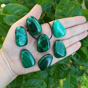 Pendentif Malachite (pierre roulée percée)