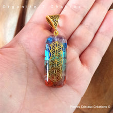 Cargar imagen en el visor de la galería, Pendentif Orgonite 7 Chakras
